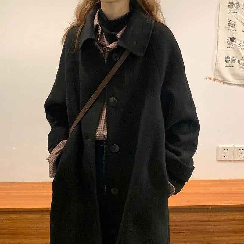 Manteau noir en laine style Hepburn pour femme – automne et hiver