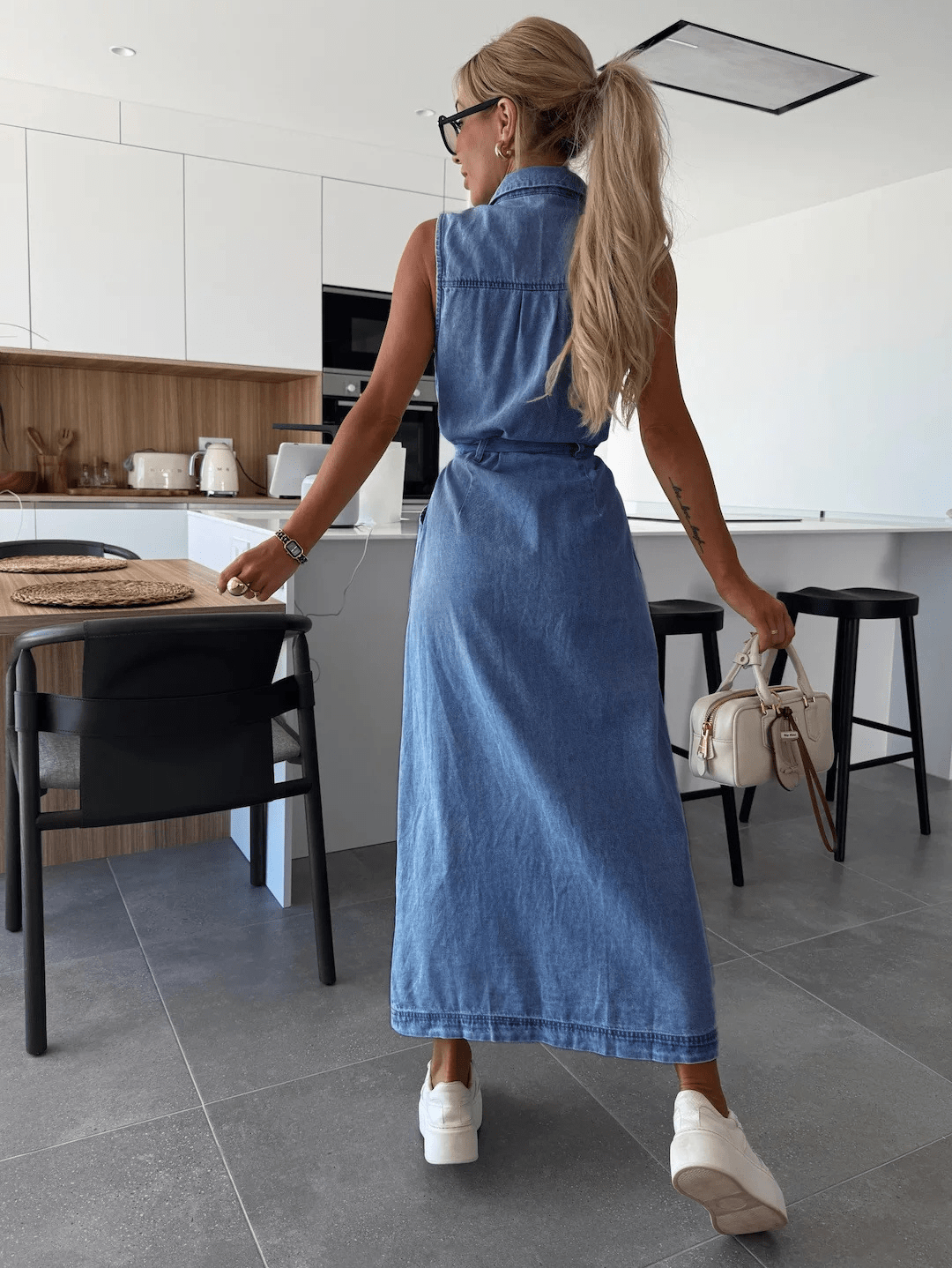 Selvaggia® | Robe Chemise Denim Élégance Urbaine - parlezmode.com