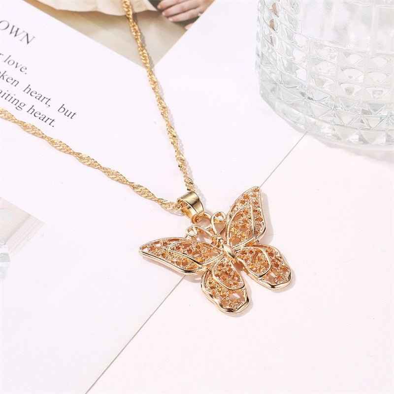 Boucles Papillons: 7 Astuces pour Sublimer votre Robe Élégante Style Français et Apporter une Touche de Mode Française - parlezmode.com