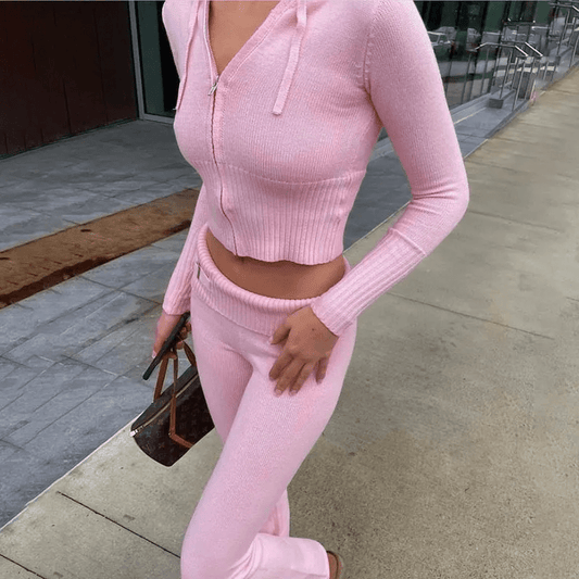 Le Guide Ultime pour Adopter le Style Parisien Chic avec Ayla® : Ensemble Décontracté Zippé Incontournable pour l'Automne Hiver 2025 - parlezmode.com