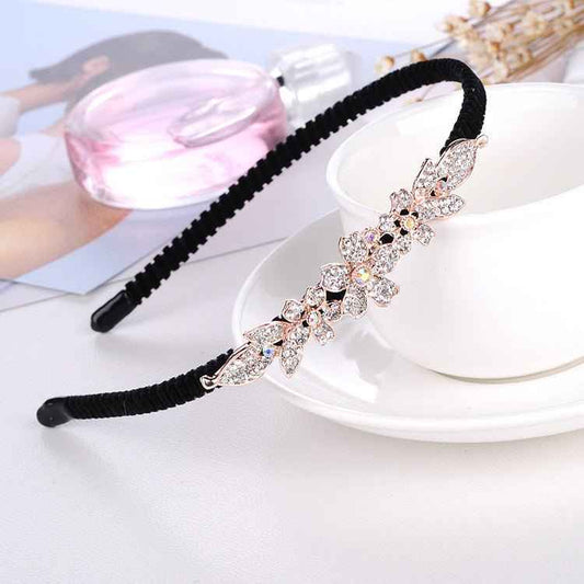 Comment Adopter le Look Parisien Femme avec un Serre-tête Nœud Strass: Guide du Chic à la Française Mode Française Boutique de Mode Féminine - parlezmode.com