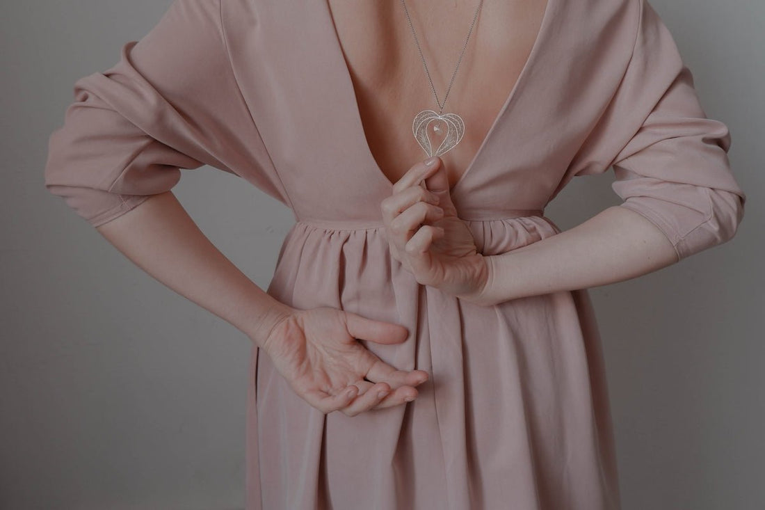 Secrets d'un style parisien chic avec des vêtements tendance femme - parlezmode.com