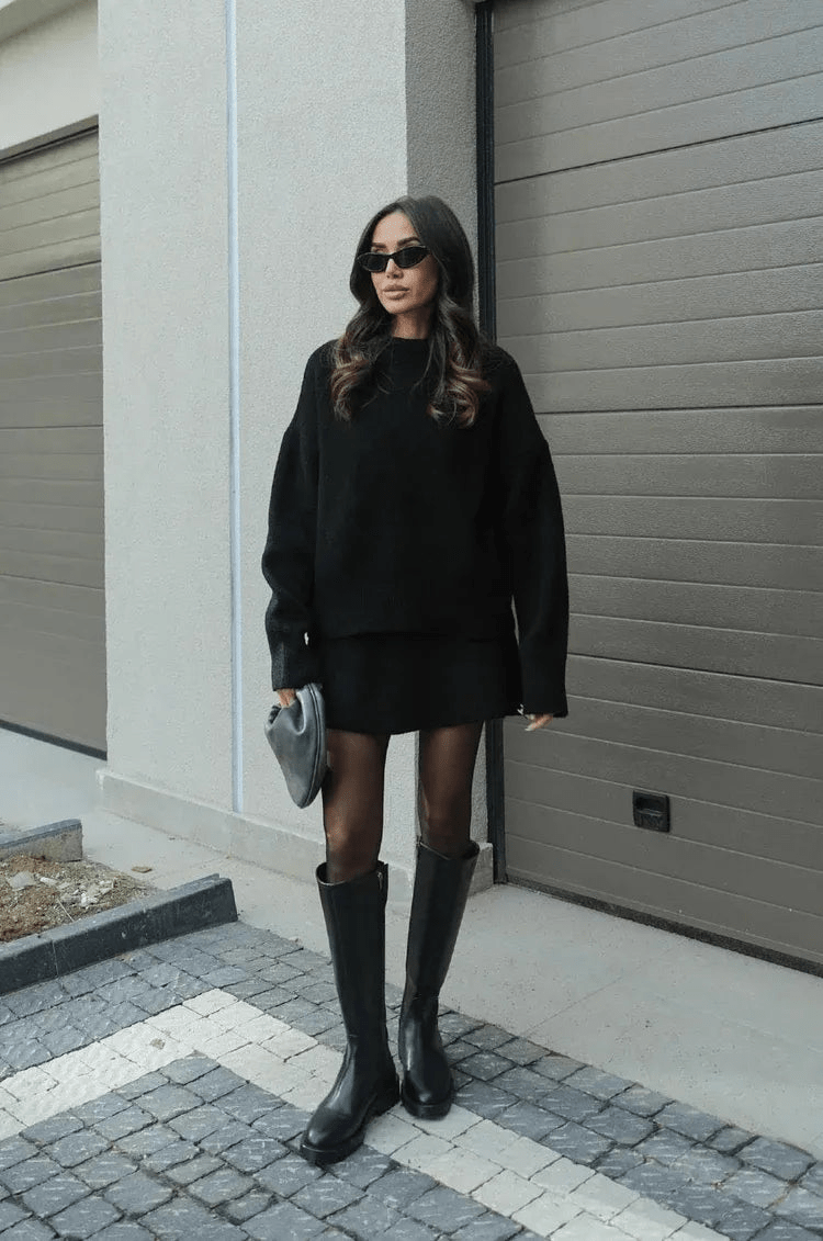 Clara® | Ensemble Élégant Pull et Jupe Courte - parlezmode.com