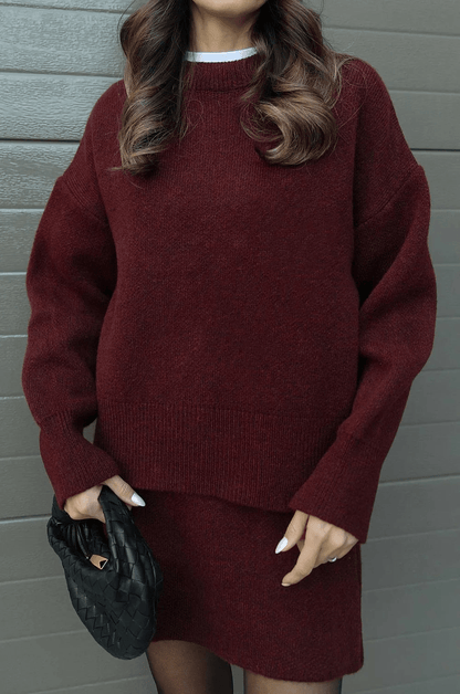 Clara® | Ensemble Élégant Pull et Jupe Courte - parlezmode.com