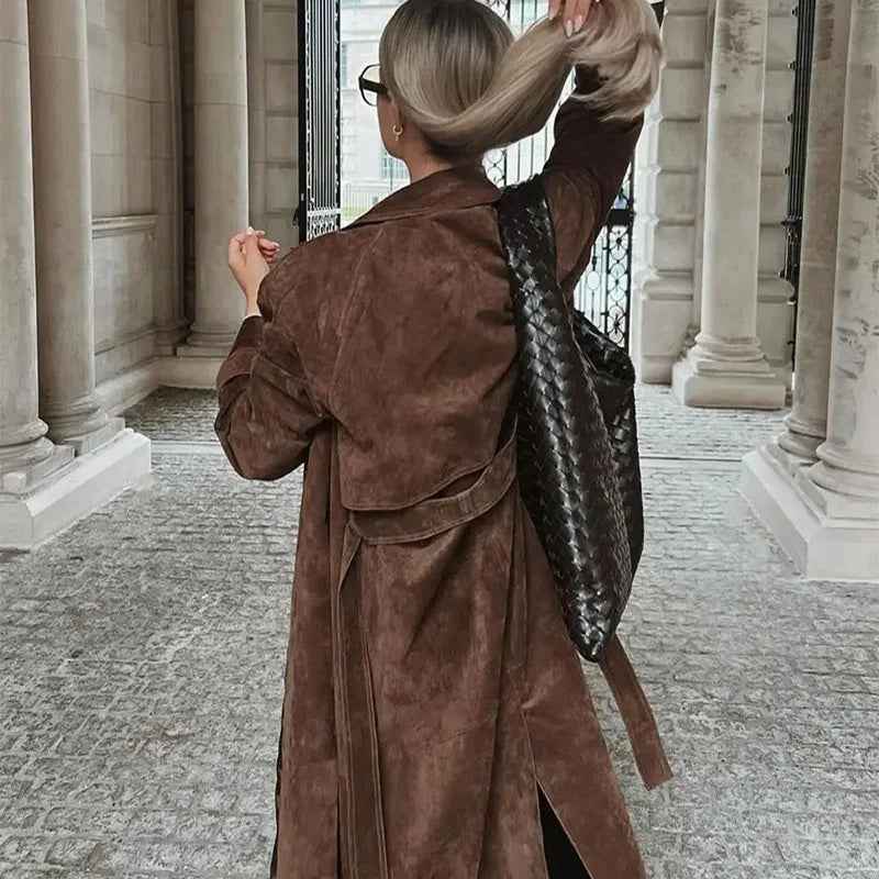 Céleste® | Manteau Vintage Ceinturé en Suédine - parlezmode.com