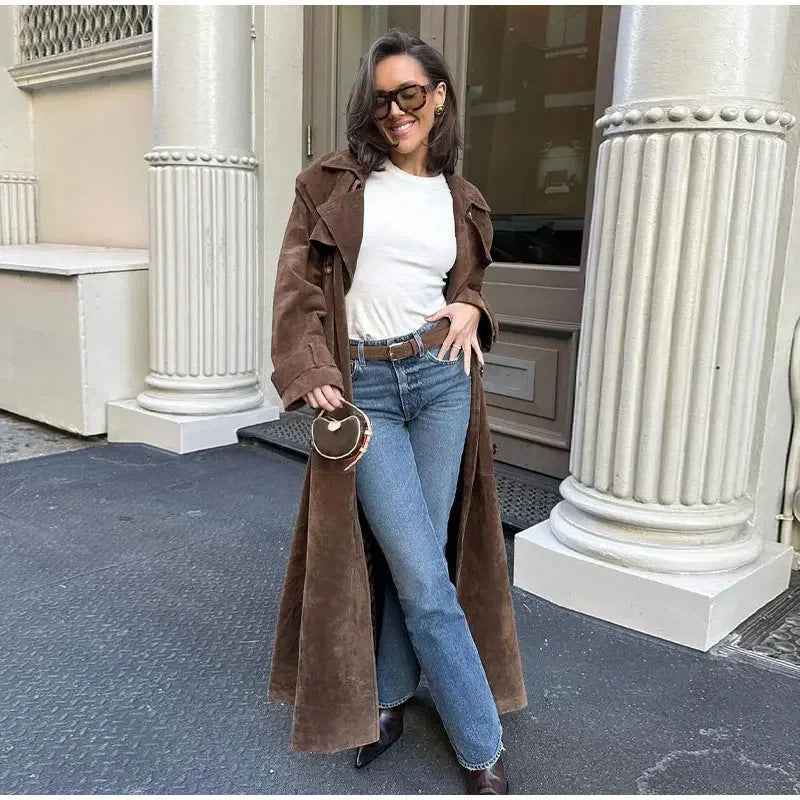 Céleste® | Manteau Vintage Ceinturé en Suédine - parlezmode.com