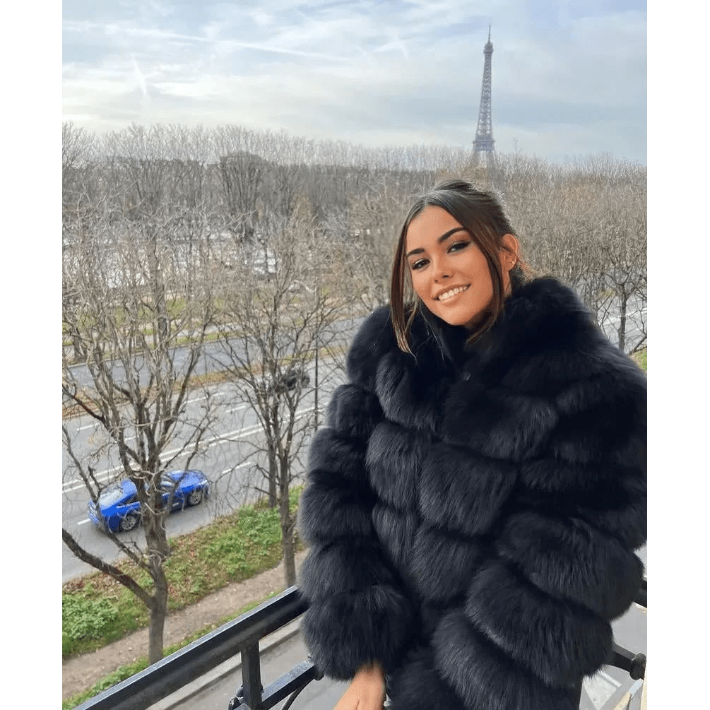 Angeline® | Manteau Court à Capuche en Fausse Fourrure - parlezmode.com