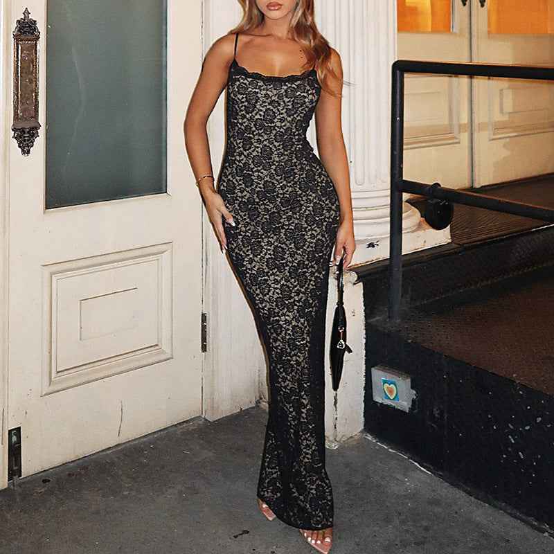 Noire Séduction – Robe longue en dentelle à fines bretelles - parlezmode.com