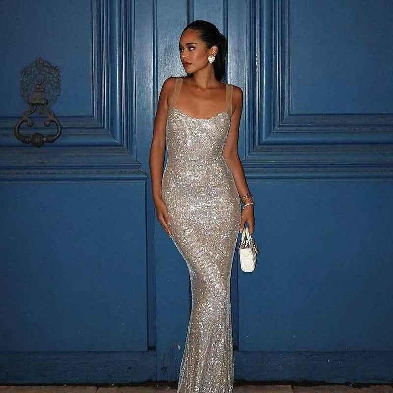 Éclat Nocturne — Robe Longue Scintillante à Bretelles - parlezmode.com