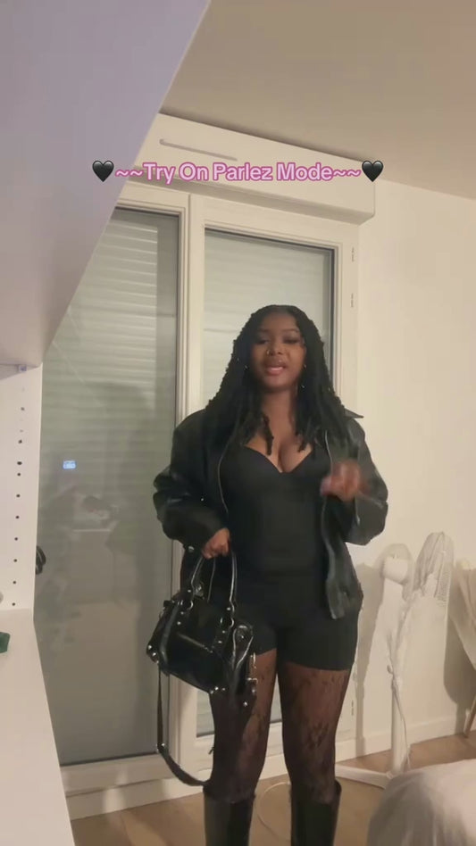 🔥 Ensemble Viral Paris — LOOK COMPLET

(Bottes + Veste + Sac + Bijoux)